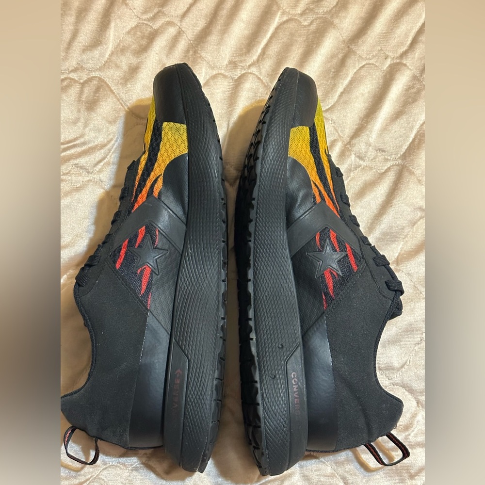 Converse x Tinker Hatfield Star Series Run Ox Low Black Flames Size 10.5 166444c - Picture 4 of 9
